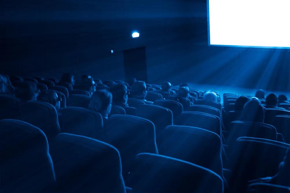 问题2020:总票房惨淡 行业危机重重 电影的春天什么时候到来？