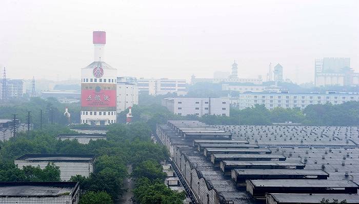 去年底跃升为第一大股东 五粮液控股20%的商业银行迎来新董事长