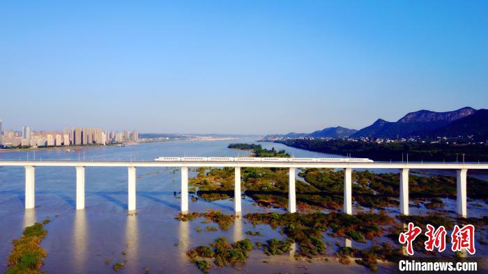 湖北宜昌:2025年完成三峡综合运输体系