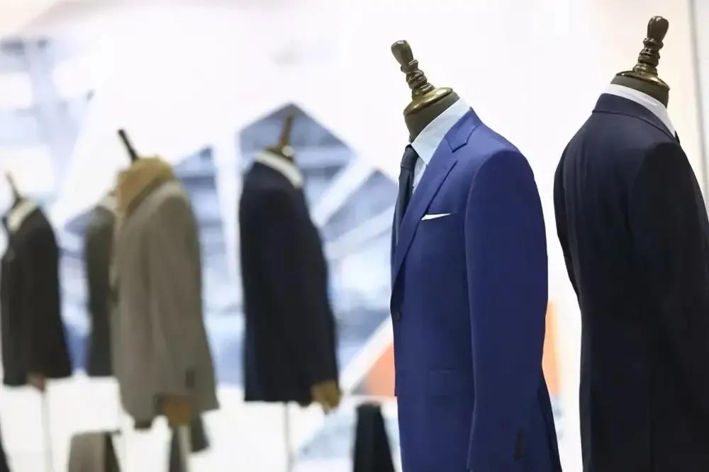 市值蒸发200亿 2000个中国第一男装品牌崩塌