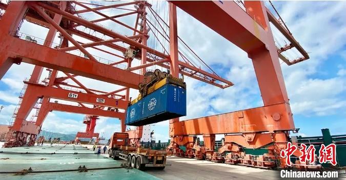 浙江大麦屿港集装箱吞吐量上半年再创新高 同比增长28.33%