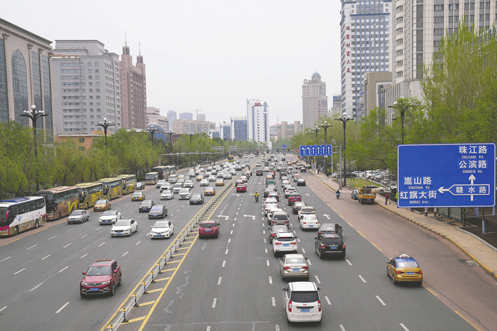 哈尔滨取消区域房地产限制 济南太原同日调整楼市政策