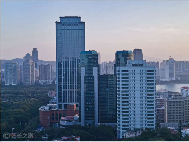 厦门楼市奇观:买房送两头猪 网友：厦门是