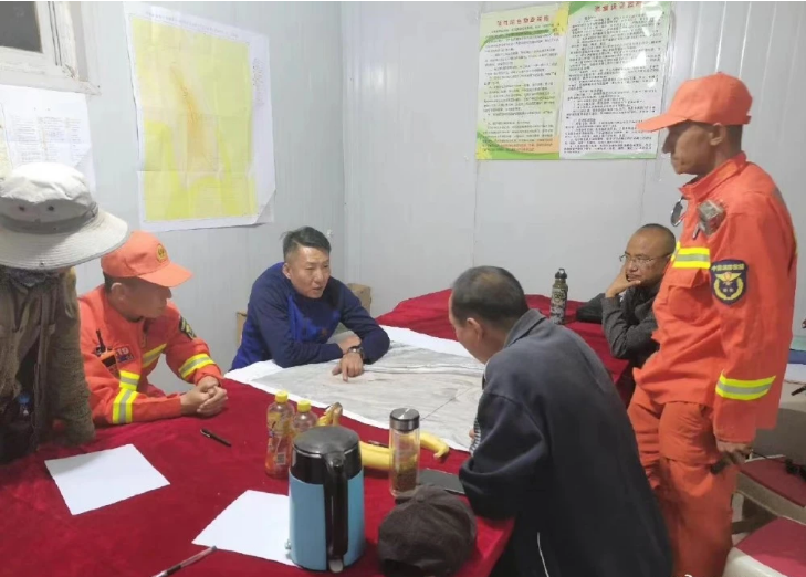 高校教师在青海茫崖野外失联，青海消防：人