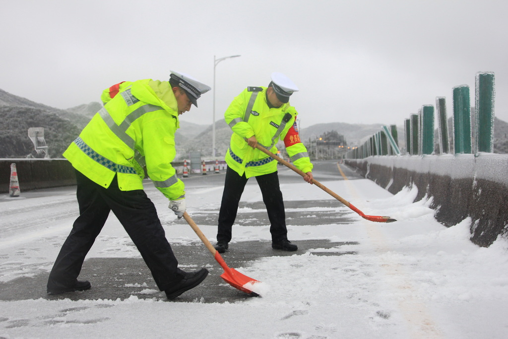 大数据排查隐患 今年春运高峰广东道路交通