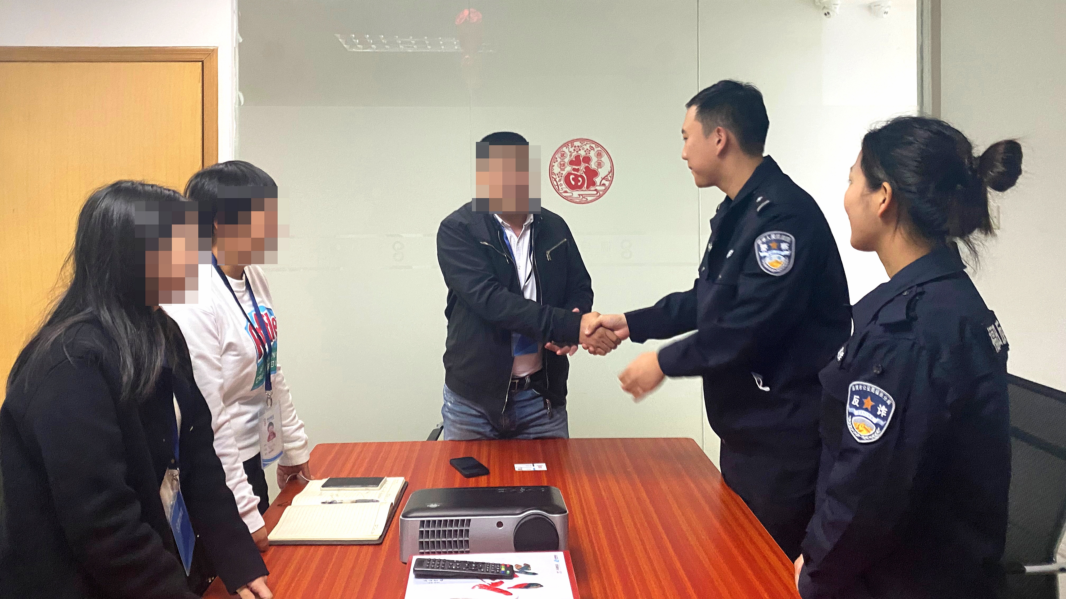 公司财务被骗283万 深圳警方仅用12分