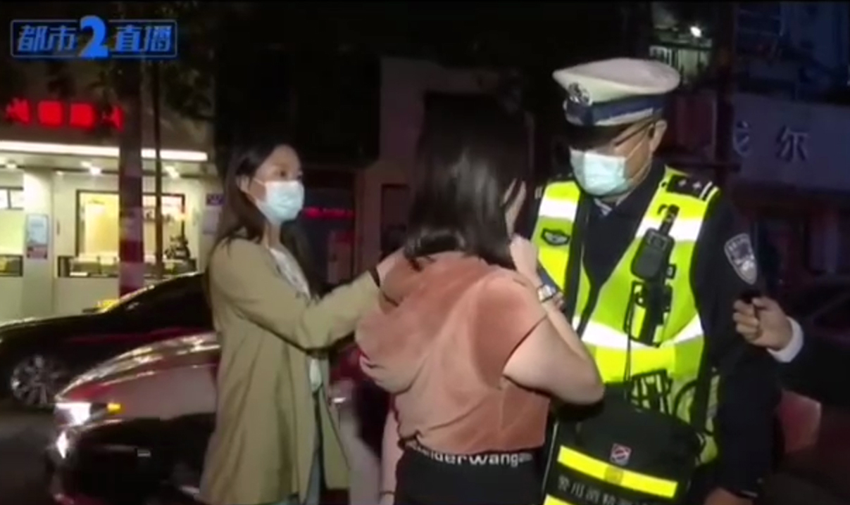 南昌玛莎拉蒂女司机因酒驾未配合检测 警方