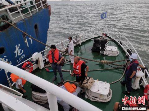 莆田一船舶受台风影响货舱进水倾斜，海事局