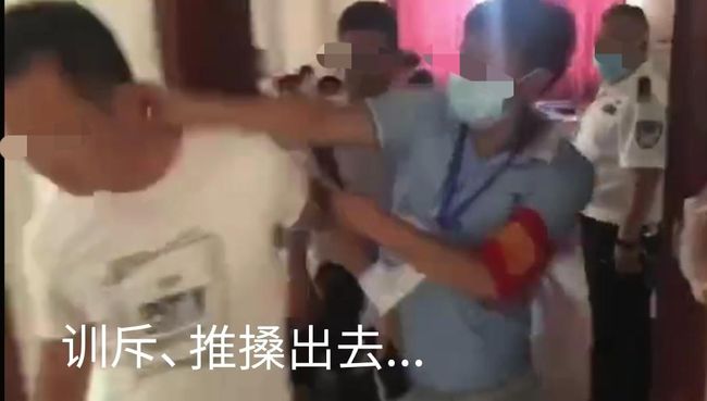 “补课被掐脖视频”当事教师回应：不该在防