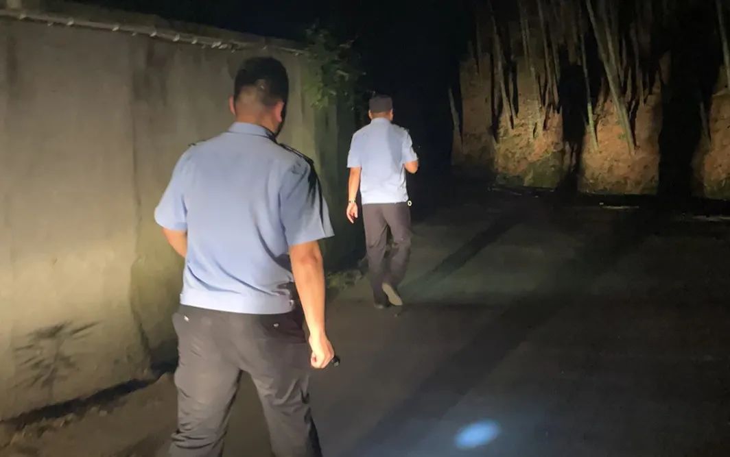 绍兴警方：十多人为追星被困山中求救，曾称