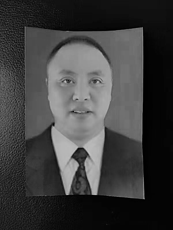 四川广元苍溪一社区党支部副书记在暴雨抢险
