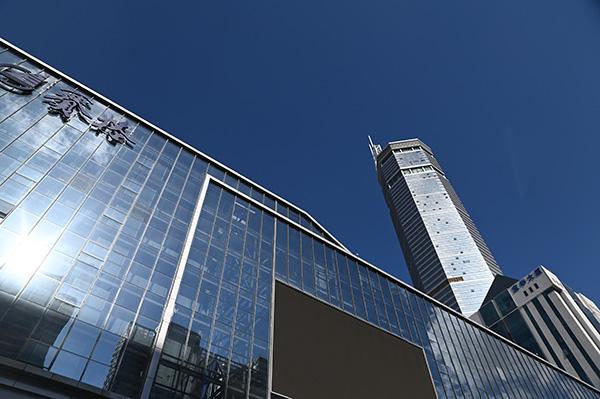 深圳赛格大厦继续暂停营业 开放出入口供商