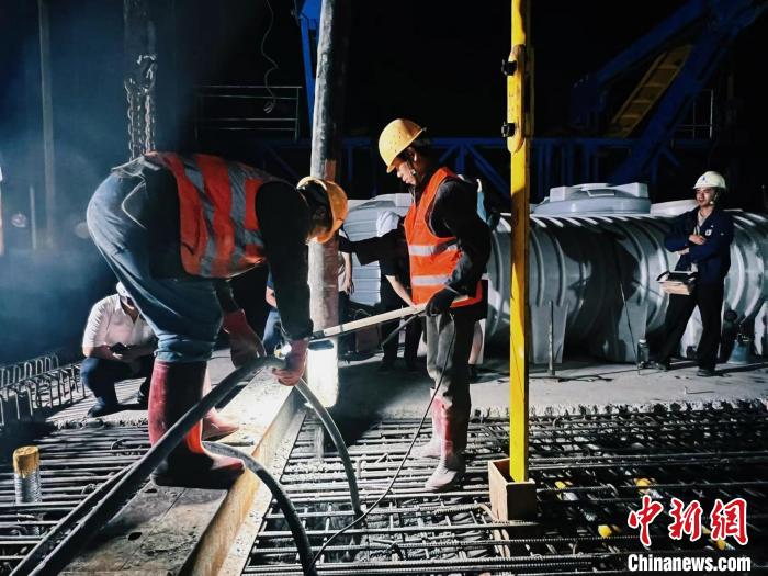 广湛高铁阳江段建设取得重要进展；第一连续