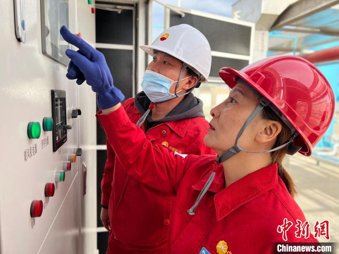 青海油田首个减氧空气驱注气站:让老油藏焕