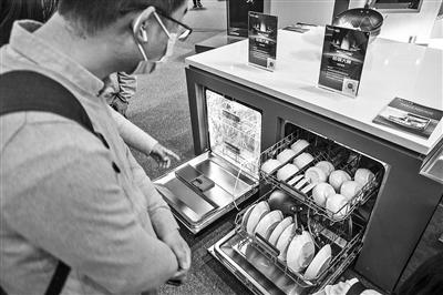 普及率只有个位数的洗碗机 进入家庭需要克