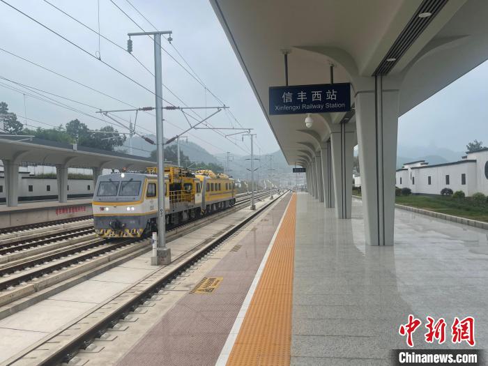 赣深高铁进入联调试验 年底具备开通运营条