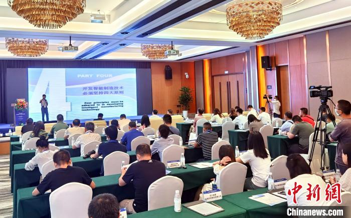 2021天府包道工业设计大赛走进德阳:塑