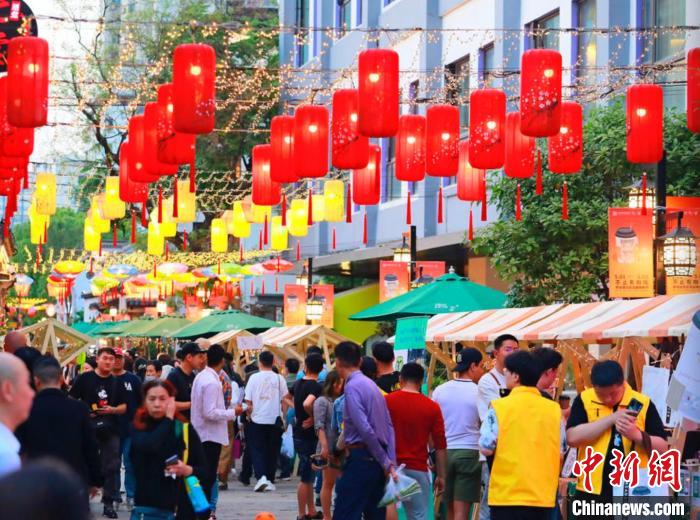 文旅融合赋能多元消费 南京千年古巷焕发新